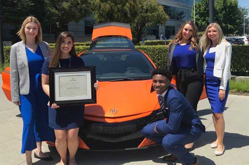 marketing students who placed 3rd in the Acura Marketing challenge