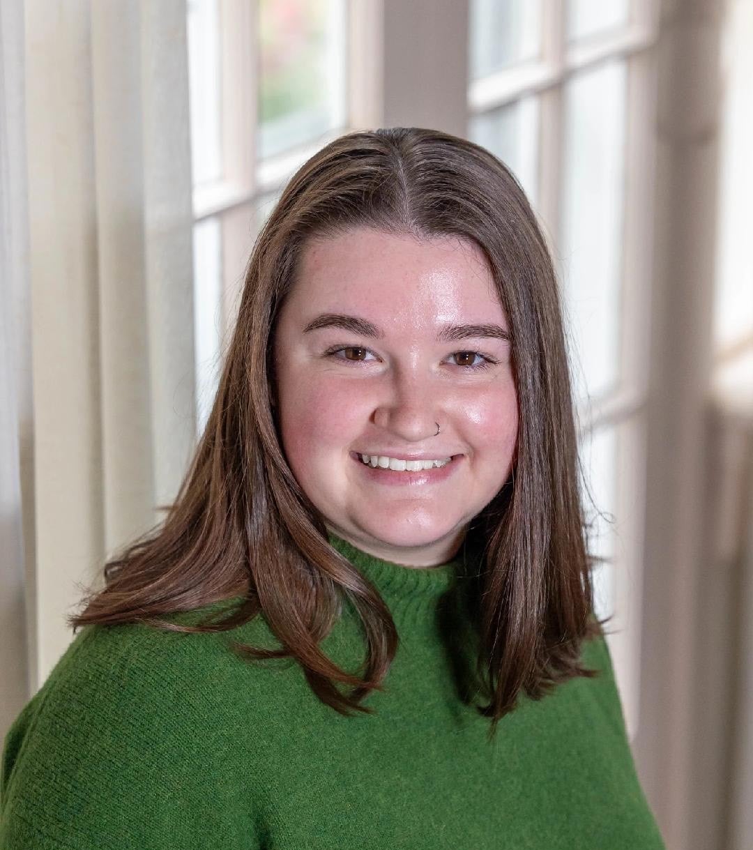Maris Harty Headshot