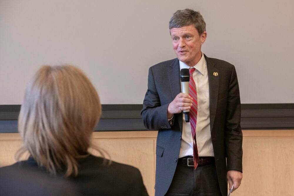 President Parlange meets with ELECOMP Capstone students
