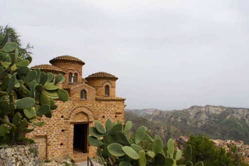 An old church above the city of Calabria where many Italian IEP students study abroad.