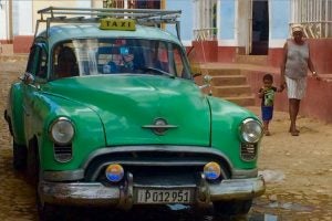 A picture of the distinctive taxis in Cuba