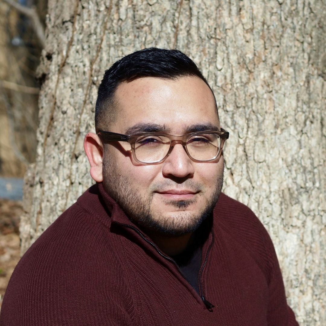 Miguel Ruiz headshot