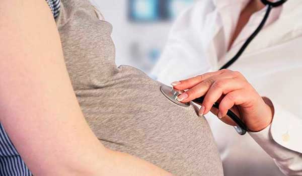 a pregnant woman's stomach