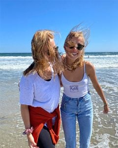 Madeline nd her sister at narragansett beach after moving her in sophmore year