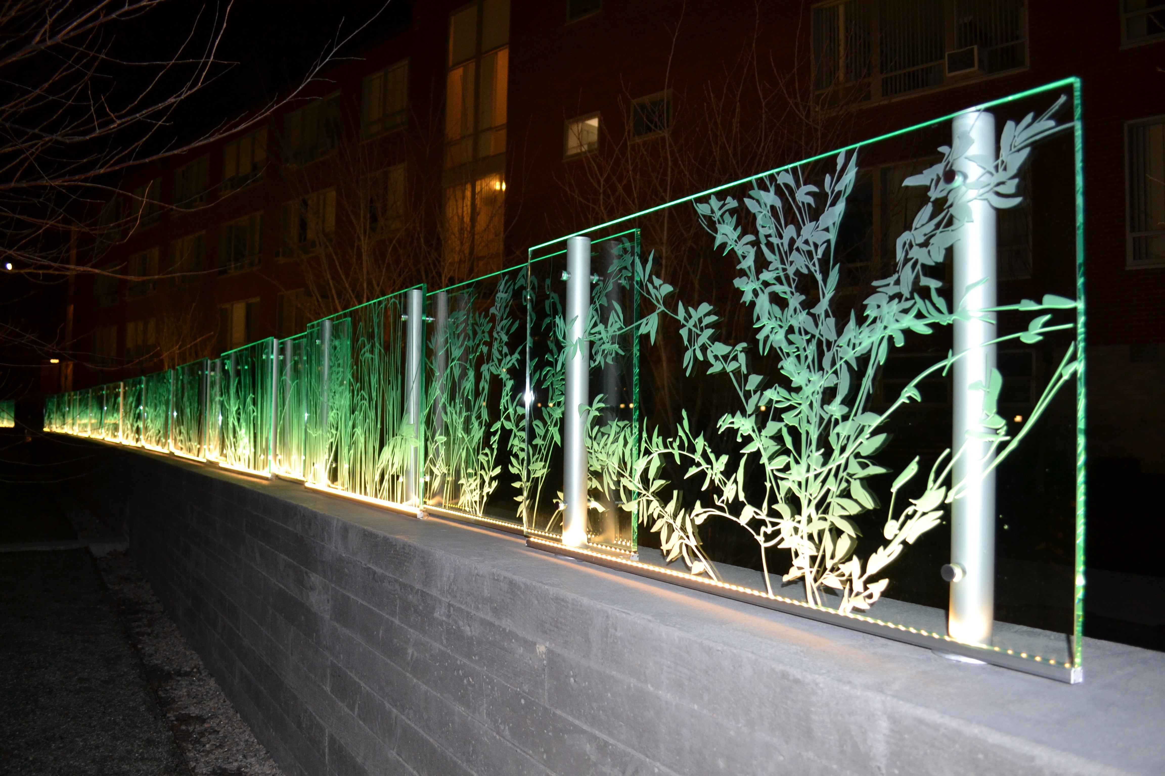 garden barrier lighting