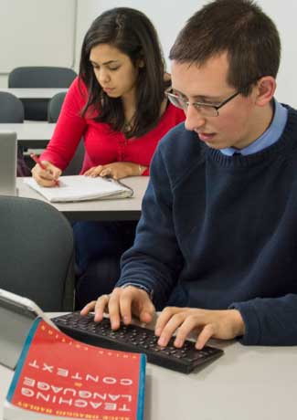 Students learning to teach Spanish