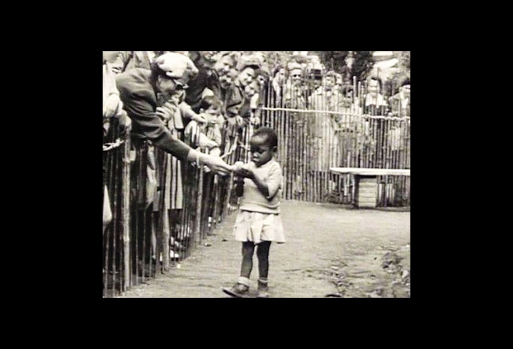 when was the last human zoo closed