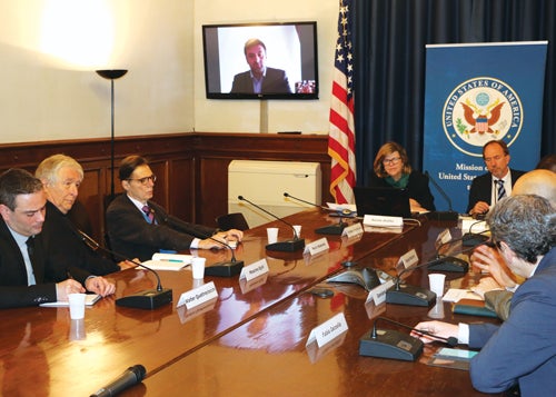 Communication Studies professor Renee Hobbs leads a seminar 
on misinformation with international journalists and researchers 
at the U.S. Embassy in Rome this spring.