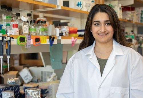 Anya Sondhi ’22, Undergraduate Student Molecular Neuroscience Biology